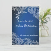 Witte kant op Royal Blue Dragonflies Kaart (Staand voorkant)