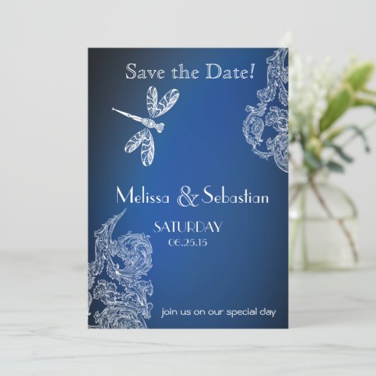 Witte kant op Royal Blue Dragonflies Save The Date (Staand voorkant)