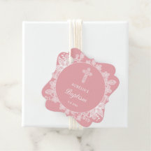 Witte kant op roze doop