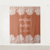 Witte kant op Terracotta bruiloft achtergrond Wandkleed (Voorkant)