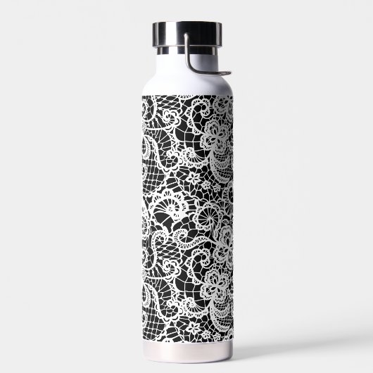 Witte kant op zwart waterfles (Links)