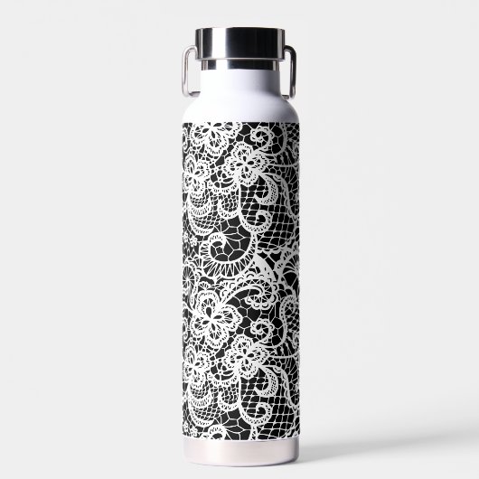 Witte kant op zwart waterfles (Voorkant)