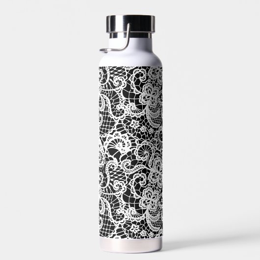 Witte kant op zwart waterfles (Rechts)