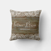 Witte Kant & Rustiek Faux Hout Bruiloft Ontwerp Kussen (Achterkant)