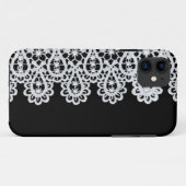 Witte kant vormt een delicate rand tegen zwart Case-Mate iPhone case (Achterkant (horizontaal))