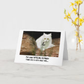 Witte kat en libel bijgesneden, verjaardagstekst . kaart (Gele Bloem)