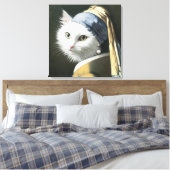 Witte kat met een parel oorbel canvas afdruk (Insitu (Slaapkamer))