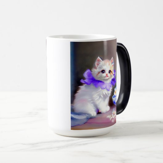 Witte kat met Paarse bloemkraag Magische Mok (Voorkant rechts)