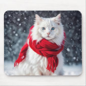 Witte kat met rode wintersjaal muismat (Voorkant)