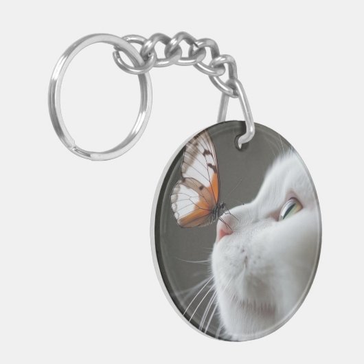 Witte kat met vlinder sleutelhanger (Voorkant Links)