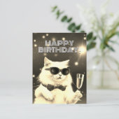 Witte kat met zonnebril proostend op Verjaardag  Briefkaart (Staand voorkant)