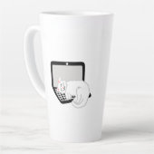 Witte kat op laptop grote latente Mok (Linkerhoek)