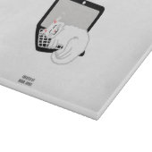Witte kat slapen op laptop glas snijplank (Hoek)