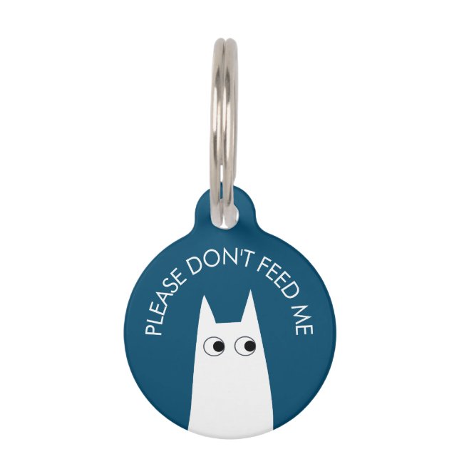 Witte kat voedt me niet medisch huisdierpenning (Voorkant)