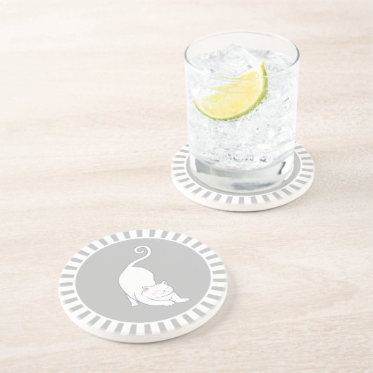 Witte katje op grijs en wit onderzetter (Zijkant)