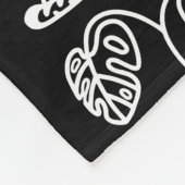 Witte katten op zwart fleece deken (Hoek)