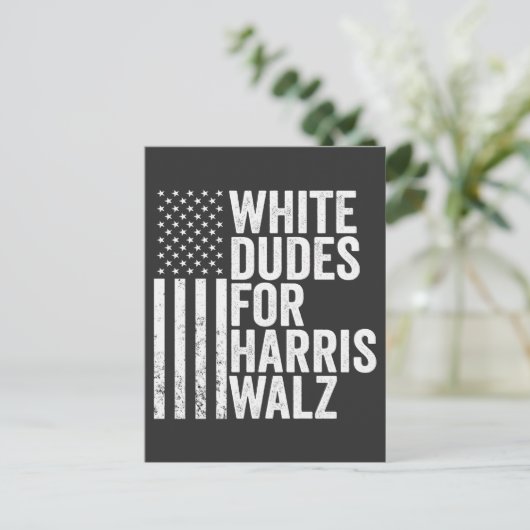 Witte kerels voor Harris Walz Amerikaanse vlag ver Aankondigingskaart (Staand voorkant)