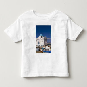 Witte kerk op het strand nabij de Egeïsche Zee op Kinder Shirts