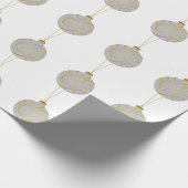 Witte kerst Bauble & Snowflakes Matte Cadeaupapier (Hoek)