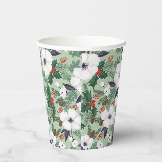 Witte kerstbloemen en rode bessen papieren bekers (Rechts)