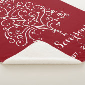 Witte kerstboom op rood sherpa deken (3/4)