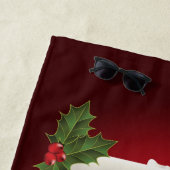 Witte kerstkaarsen op rood met aangepaste tekst strandlaken (In situ)