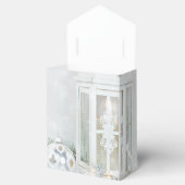 Witte kerstlantaarn in de sneeuw bedankdoosjes (Geopend)