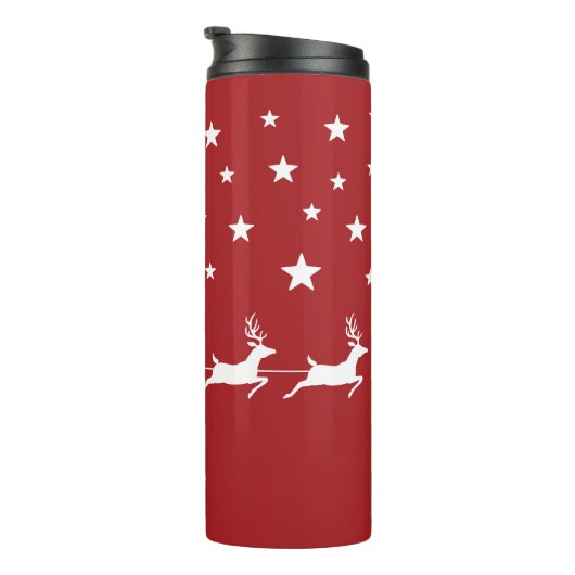 Witte kerststijl en aangepaste naam op rood thermosbeker (Geroteerd rechts)