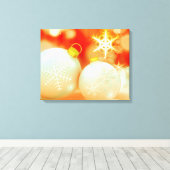 Witte kerstversieringen canvas afdruk (Insitu (Houten vloer))