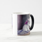 Witte Keuten met Roze en Paars Bloemen Magische Mok (Voorkant rechts)