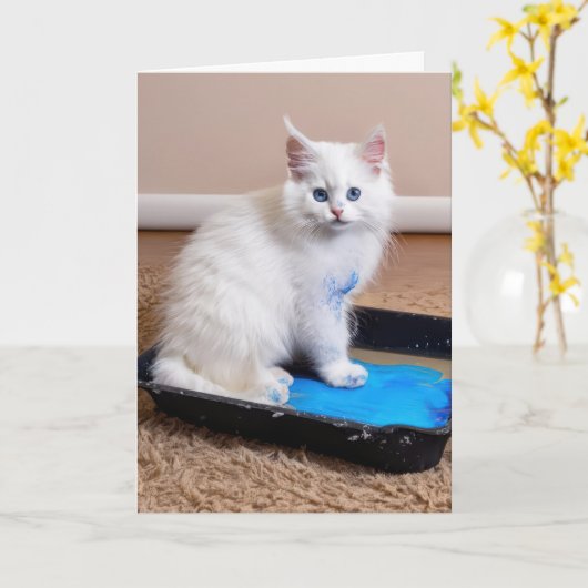 Witte kitten in verflade voor verjaardag kaart (Gele Bloem)