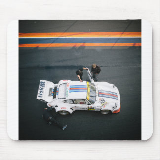 Witte klassieke racewagen muismat