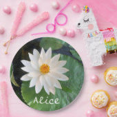 Witte kleur van Lotus flower in de vijver met naam Papieren Bordje (Feest)