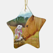 Witte konijn en Gele Paarden Keramisch Ornament (Links)