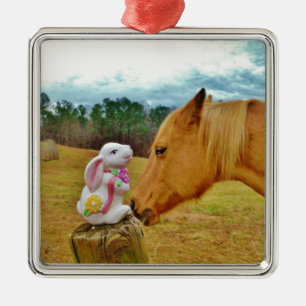 Witte konijn en Gele Paarden Metalen Ornament