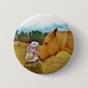 Witte konijn en Gele Paarden Ronde Button 5,7 Cm