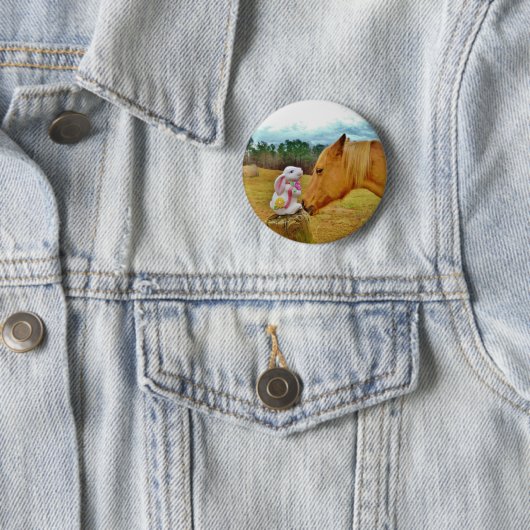 Witte konijn en Gele Paarden Ronde Button 5,7 Cm (In situ)