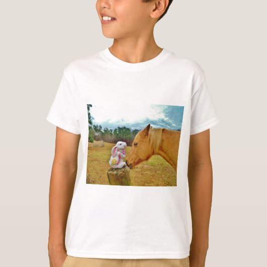 Witte konijn en Gele Paarden T-shirt (Voorkant)