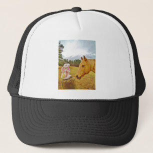 Witte konijn en Gele Paarden Trucker Pet