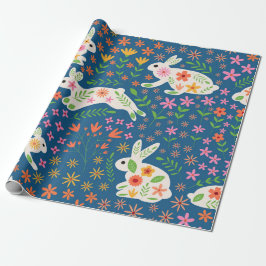 Witte konijnen met speelse kleurrijke bloemen   cadeaupapier