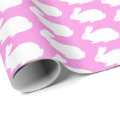 Witte konijnenpatroon op roze cadeaupapier (Rol Hoek)