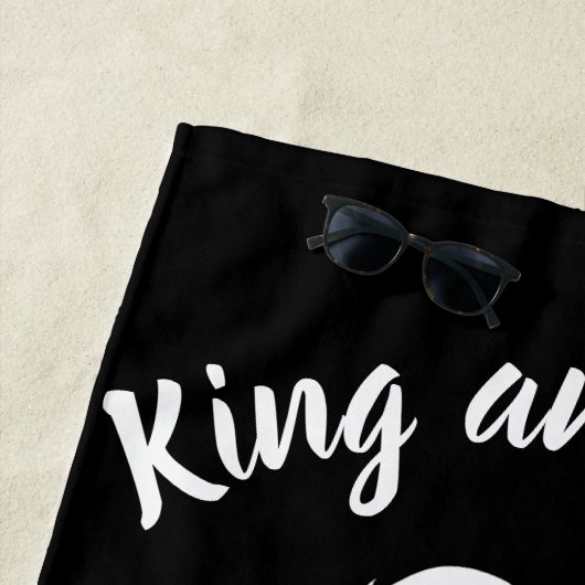 Witte Koningen en Queens Zwarte Leeuw en Leeuwin Strandlaken (In situ)