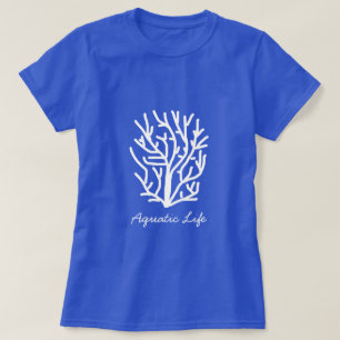 Witte koraal op blauw aquatisch leven t-shirt