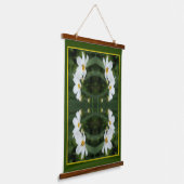 Witte kosmos bloemen en bij Abstract Hangend Wandkleed (Gebogen)