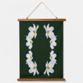 Witte kosmos bloemen en bij Abstract Hangend Wandkleed (Voorkant)