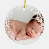 Witte krans | Baby's eerste Kerstmis Keramisch Ornament (Voorkant)