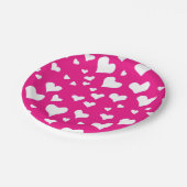 Witte krijtharten op fuchsia roze papieren bordje (Gekanteld)