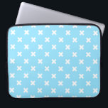 Witte kruisstiften op babyblauw laptop sleeve<br><div class="desc">Witte kruisstiften op babyblauw</div>