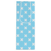 Witte kruisstiften op babyblauw wijn cadeautas (Voorkant)