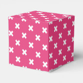 Witte kruisstiften op fuchsia bedankdoosjes (Achterkant)